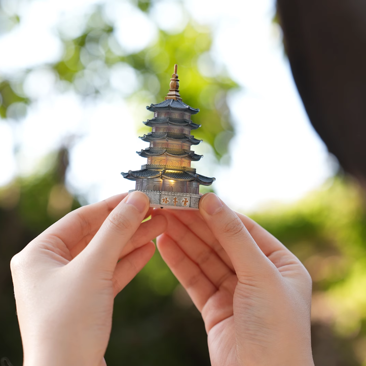 Hangzhou West Lake Leifeng Pagoda Glow-in-the-Dark Fridge Magnet
