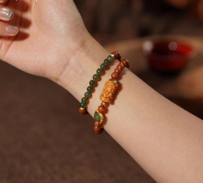 Barbie-Toned Sandalwood Zakiram Double Loop Bracelet
